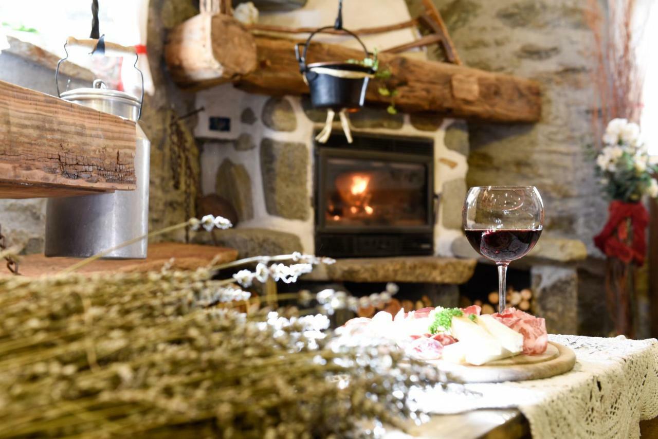 Agriturismo Baita De L'All Isolaccia Exteriör bild
