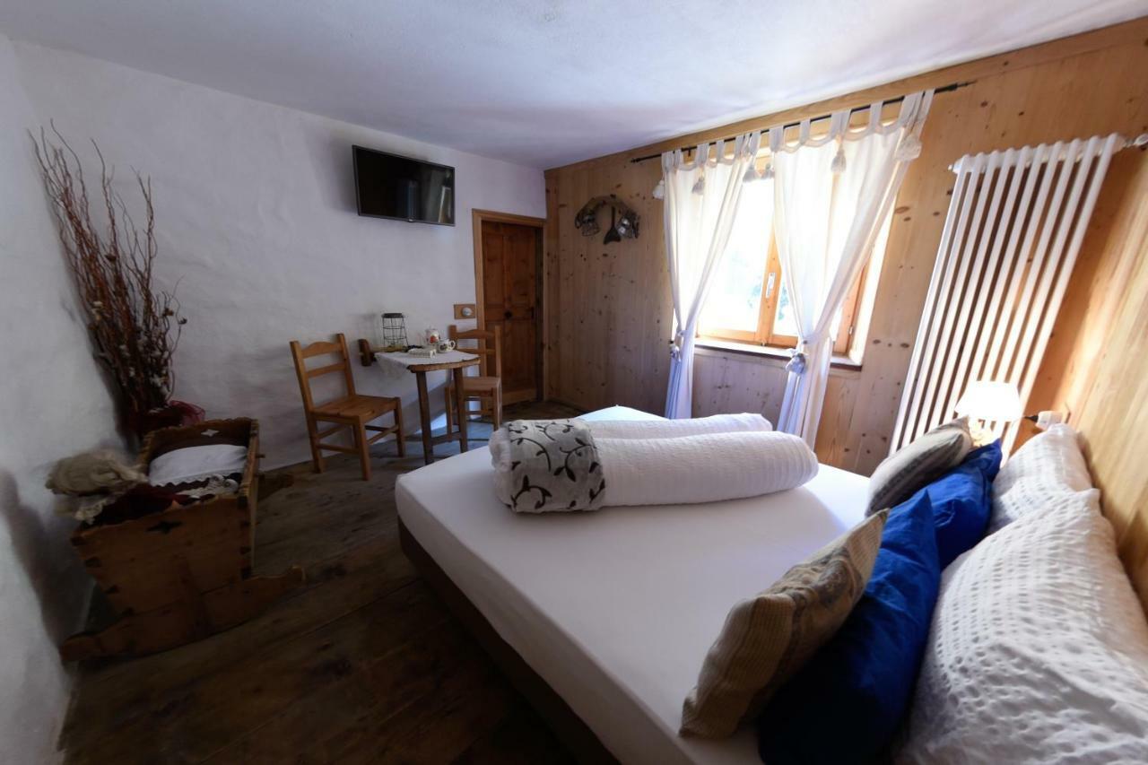 Agriturismo Baita De L'All Isolaccia Exteriör bild